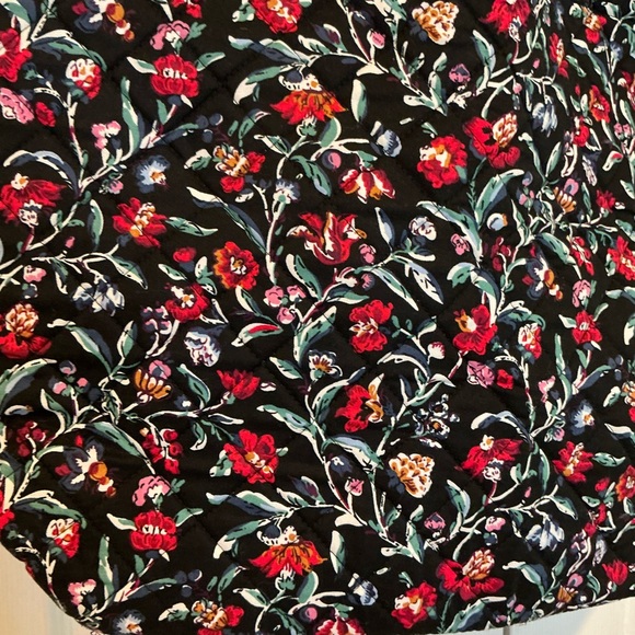 🌹🌹🌹 Vera Bradley Grand Tote Perennial Noir Large Floral Tote - Picture 2 of 7
